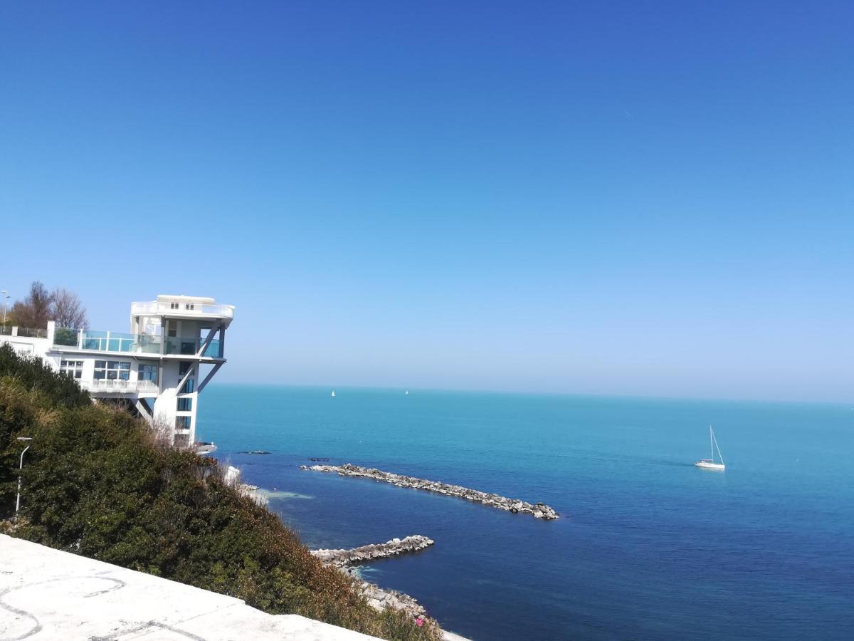 La Casina Di Sonia Hotell Ancona Exteriör bild